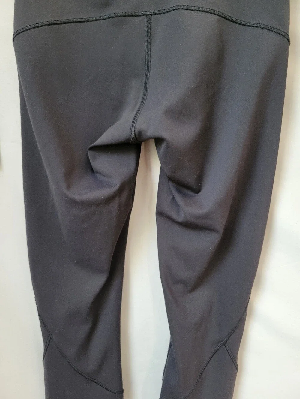 Lululemon In Movement Crop Everlux 19